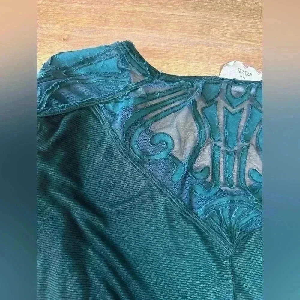 Free People Emerald green distressed top